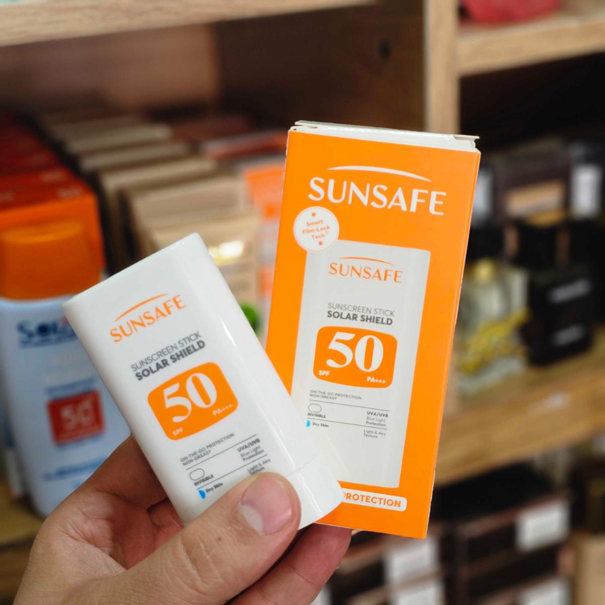 بی رنگ - ضد آفتاب استیکی سان سیف پوست های خشک spf50 solar shield